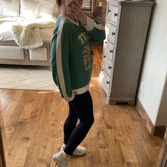 Retro Graphic Ludlow Ski Vermont Crewneck Sweatshirt - Picture 7 of 9